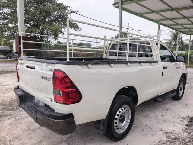2022 Toyota Hilux S/C 2.4 MT 4x4 - 3