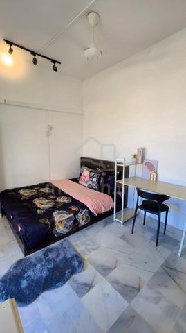 Medium Room with Balcony at Palmville Resort Condominum Pjs9 Zero Depo 1