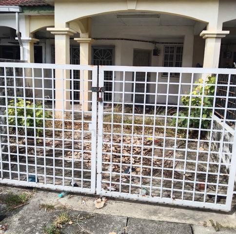 Bandar Puteri double storey for SALE 1