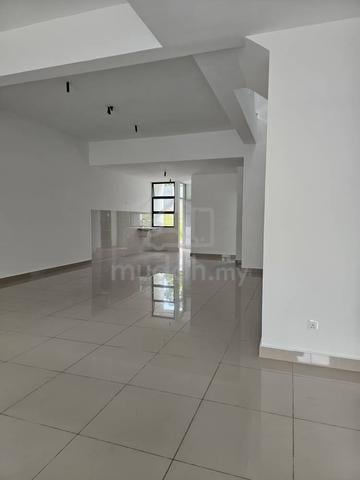 Taman Scientex Utama / 1-Storey House / 3Beds 2Baths / Senai Airport 1