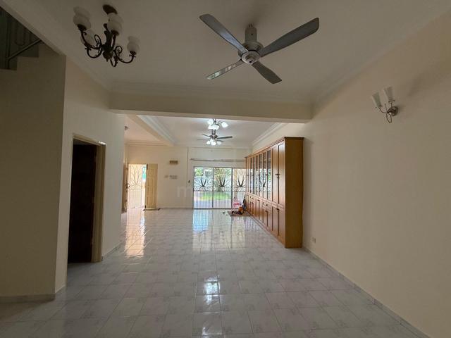 2 Storey Terrace At Persiaran Kelicap, Land Area 1948sf, Sungai Ara 1