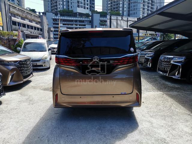 2023 Toyota ALPHARD 2.5 Z Gold Grade 4.5A 28K km - 4