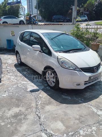 Honda Jazz 1.5(A) GE8 V-Tec Facelift 2013 - 3