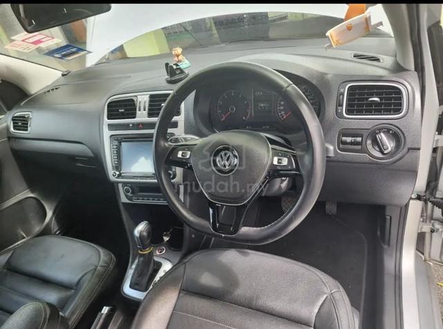 2016 Volkswagen VENTO 1.2 TSI HIGHLINE (A) - 5