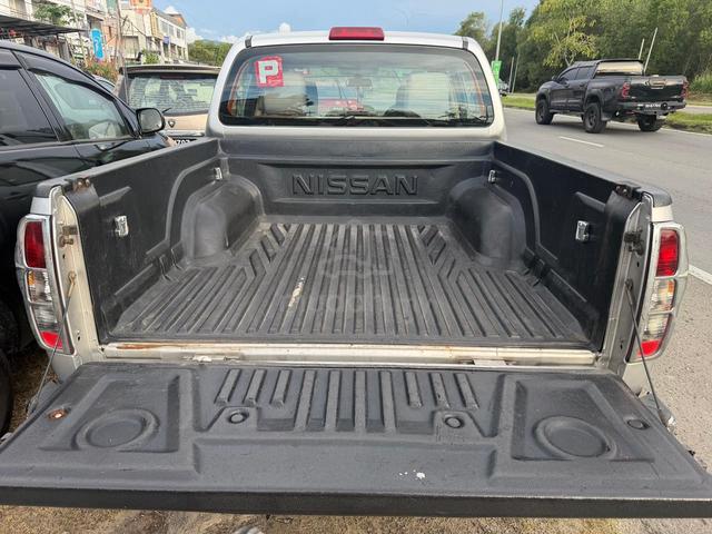2009 Nissan NAVARA 2.5 SE (M) 4x4 diesle turbo - 5