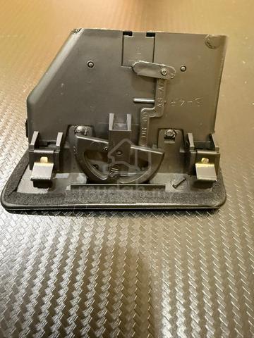 Honda Civic 1990-1991 SH4 air cond vent left - photo 3 of 4