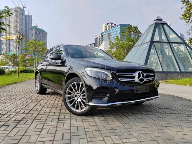 Recon 2019 Mercedes-Benz GLC200 AMG Fully Loaded - 1