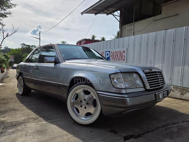 1995 Mercedes Benz 220E 2.2 (A) - 3