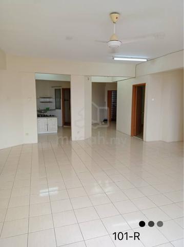 Regency Condominium 1