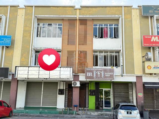 Taman Sierra Perdana Masai Three Storey Shop House (First & Second F 1