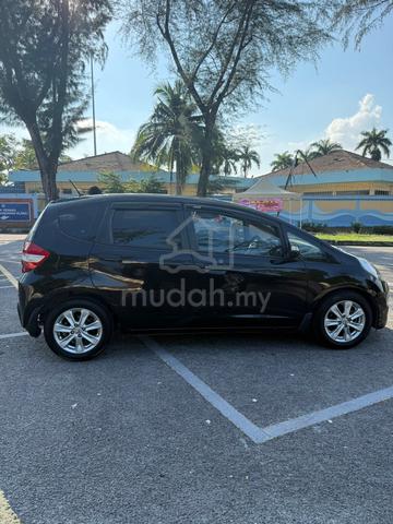 2013 Honda JAZZ 1.5 S FACELIFT (A) - 2