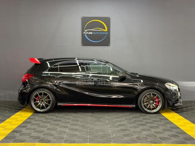 Mercedes Benz A180 1.6 AMG TURBO CBU / CONVERT A45 - 4