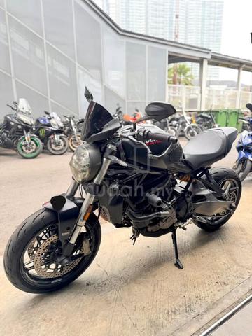 DUCATI Monster 821 - photo 9 of 10