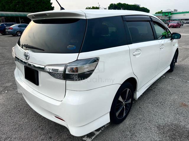 2013 Toyota WISH 1.8 S FACELIFT (A) PADDLE SHIFT - 4