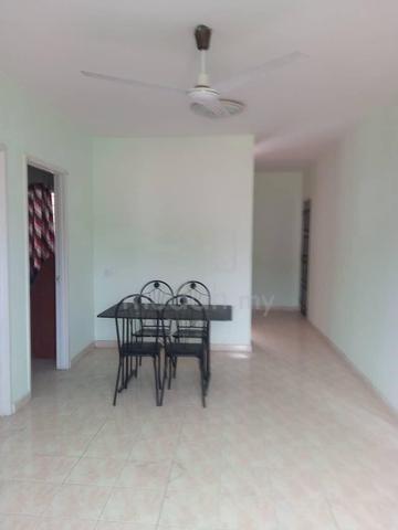 Permai Lake View Apartment 1