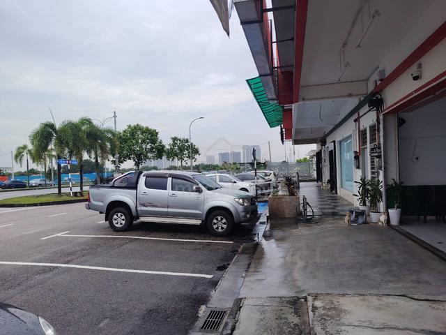 Bandar Uda Utama - Shop For Rent 1