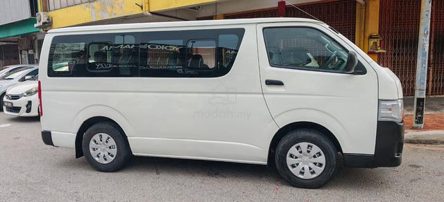 2012 Toyota HIACE 2.5 (M)Diesel Window Van - 3