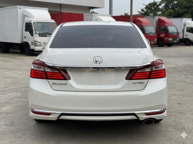 2017 Honda ACCORD 2.0 VTi FACELIFT (A) LOAN KEDAI - 4