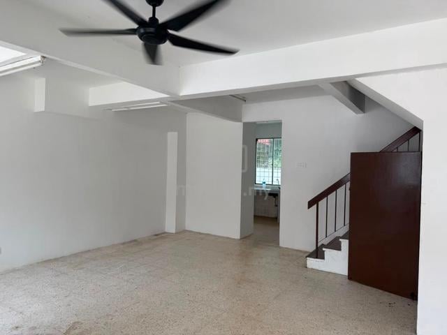 2 Storey Terrace House, Jalan Anggerik, Bukit Beruntung, Rawang 1