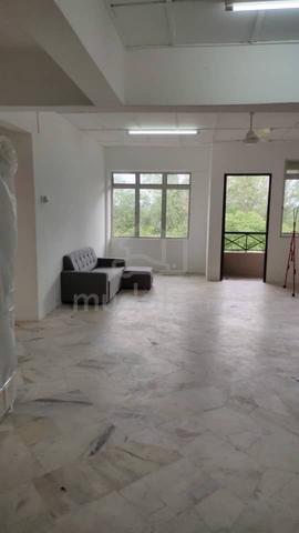 Mawar Apartment @ Prima Beruntung 1