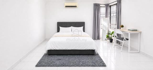 PREMIUM MASTER bedroom Butterworth 1
