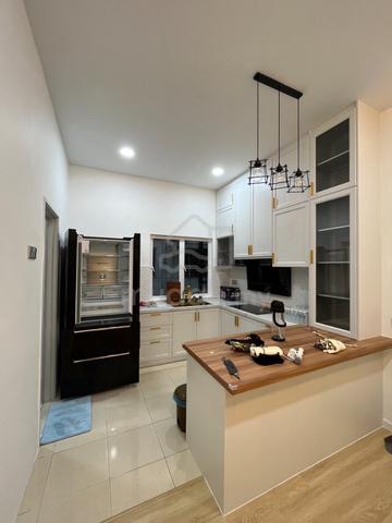Affordable,Cheap,Renovated&Well Maintain Townvilla Townhouse,Puchong 1