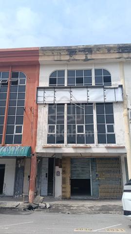 BELOW BANK VALUE 3 Storey Shoplot Melaka Raya Town Ujong Pasir Kota 1