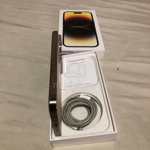 iphone 14 pro gold - photo 5 of 5