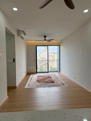 Residensi Max 1