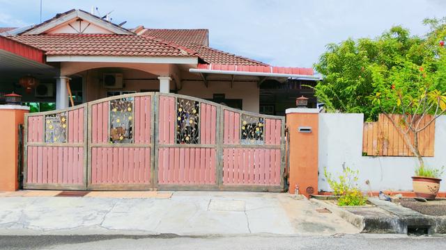 Rebat 60K | Half Renovation | End Lot |  Kepala Batas 1