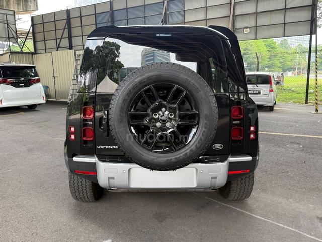 2022 Land Rover Defender 110 S EDITION - 4