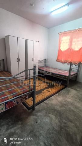 Bilik Single Sharing di Kerinchi Pantai Dalam 1