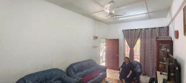 Singel storey --Jalan meranti Taman Sri pulai Johor bahru -- FULL LOAN 1