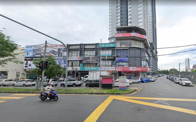 CORNER LOT 4 Storey Shop Office Commercial at Sky Avenue Jelutong 1