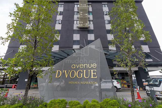 Avenue D'Vogue 1