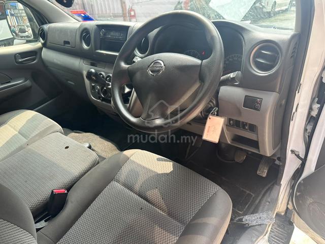2018 Nissan URVAN NV350 2.5 (M) WINDOW 14 SEATER - 2