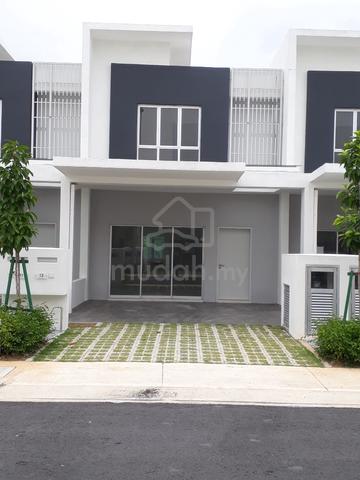 2 storey Casa Green@ Cybersouth Dengkil 1