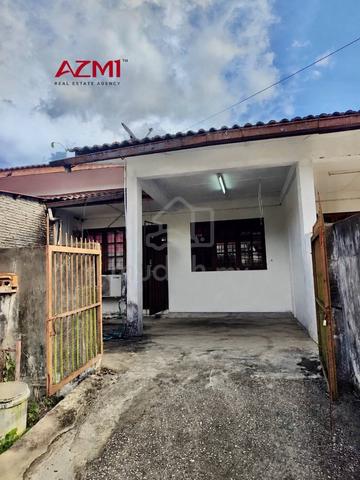 Single Storey Intermediate Terrace at Taman Sri Jaya Sri Aman 1
