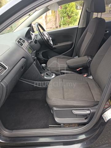 2015 Volkswagen POLO 1.6 CLUB EDITION (CKD) (A) - 5