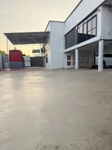 1.5 Storey Semi-D Endlot Factory 1