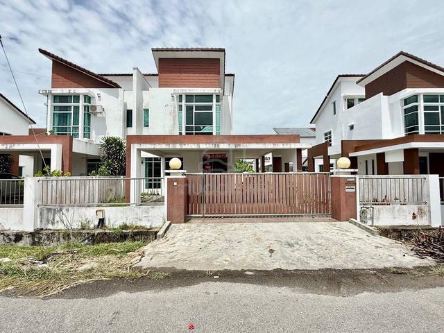 2.5 Storey Semi Detached House for Rent at Interhill Miri 1