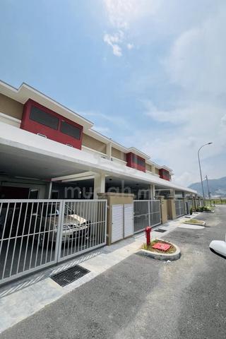 TAMAN BAKTI YNS Labu 2 Storey Terrace untuk di SEWA 1