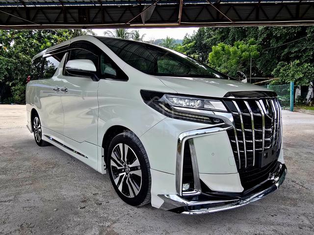 GRADE 4.5B 2023 Toyota ALPHARD 2.5 SC MILEAGE 26K - 1
