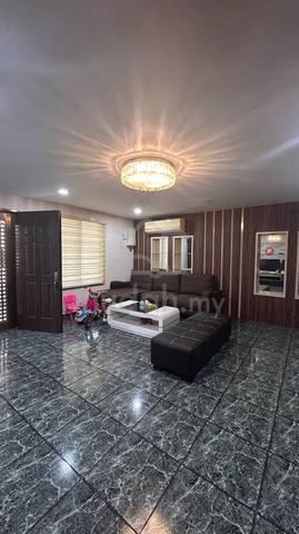 Nusa Perintis Gelang Patah Double storey Corner Unit For Rent 1