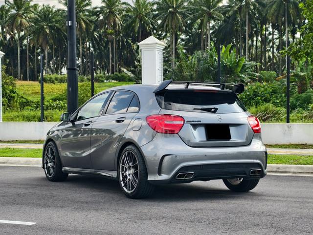 {2014} Mercedes Benz A180 AMG 1.6 (A) Sporty F/Lon - 4