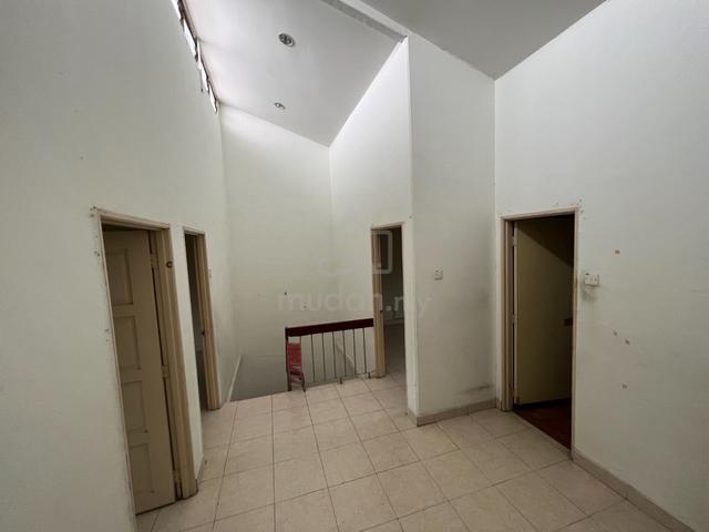 Double Storey Terrance House SS5 / PJ / Kelana Jaya / Freehold / Sales 4