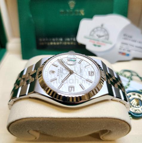 Carousel Image