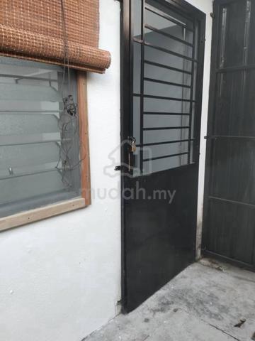 Bilik sewa private /studio Ampang  1