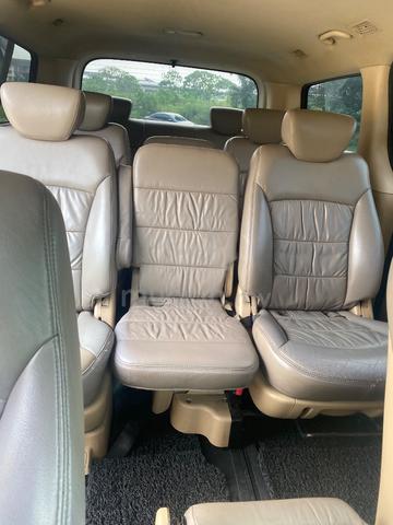 2010 Hyundai GRAND STAREX 2.5 ROYALE (A) - 4