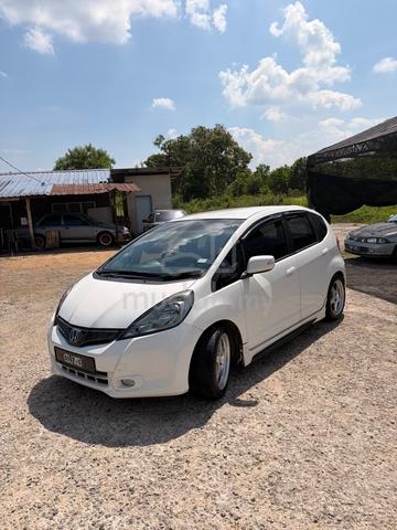 2014 Honda JAZZ 1.5 E (A) - 2